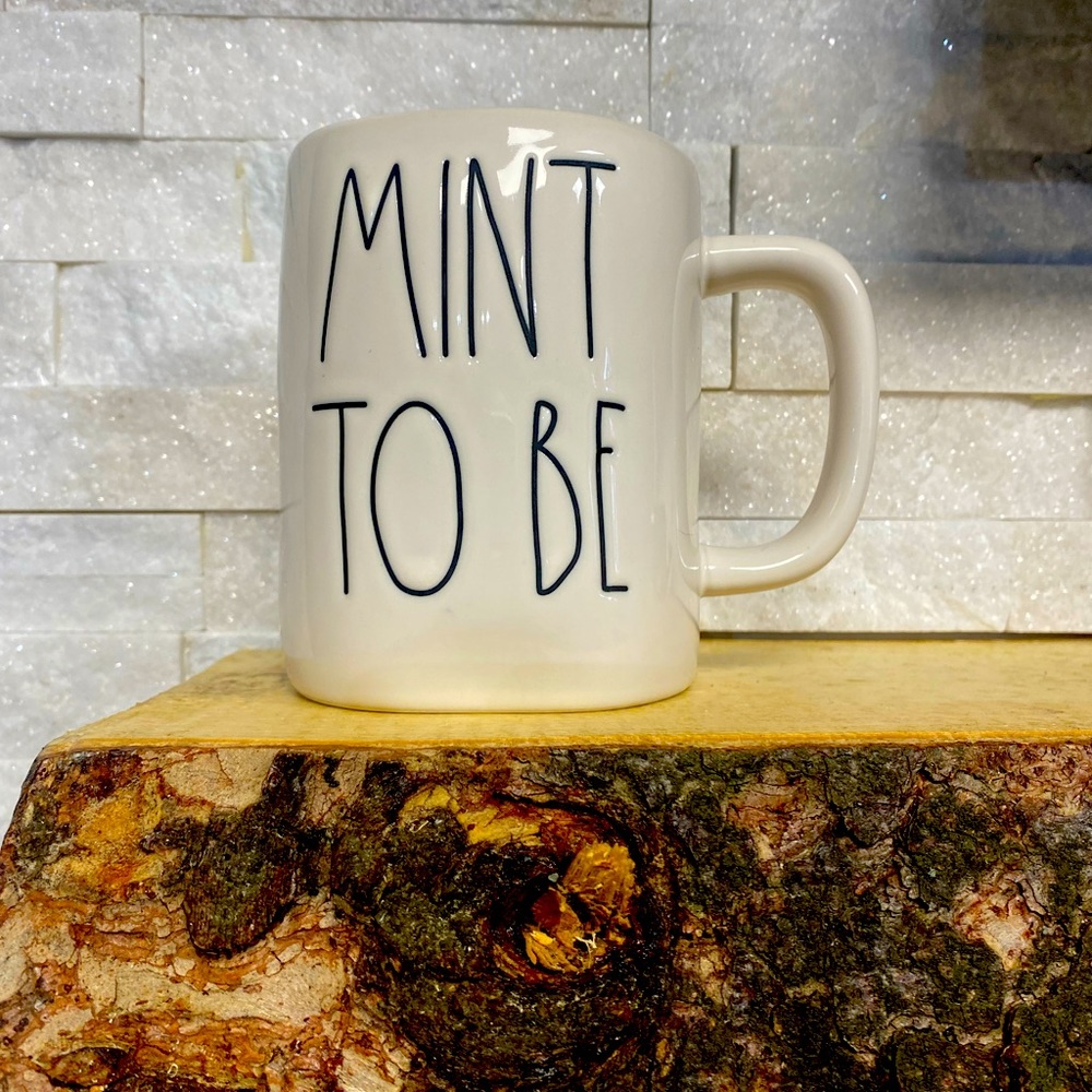 🇺🇸 Rae Dunn Mint to Be mug